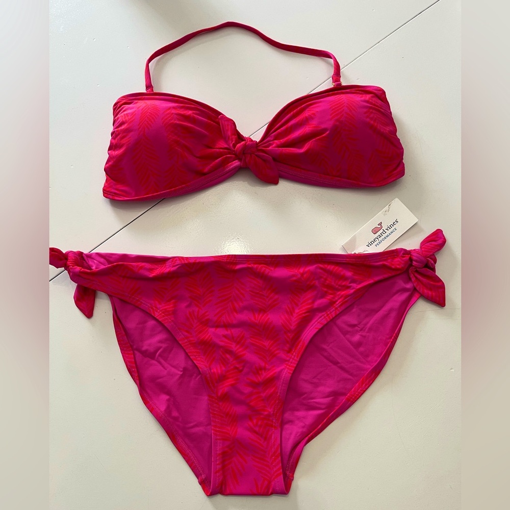 VINEYARD VINES | top/m-bottom/L | painted palm | NEW!